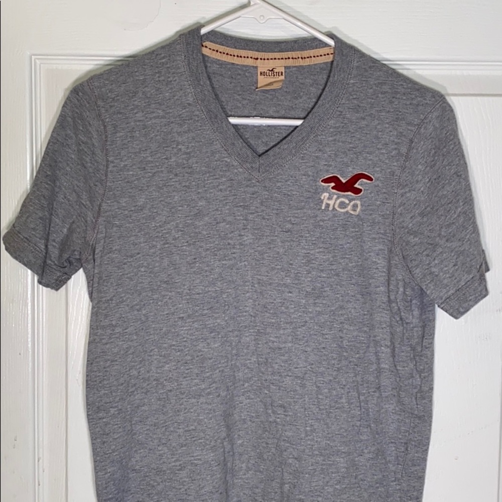 Hollister V-neck grey